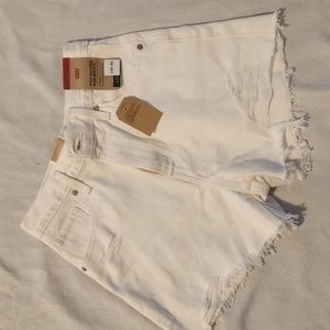 Levi's High-waisted Mom shorts